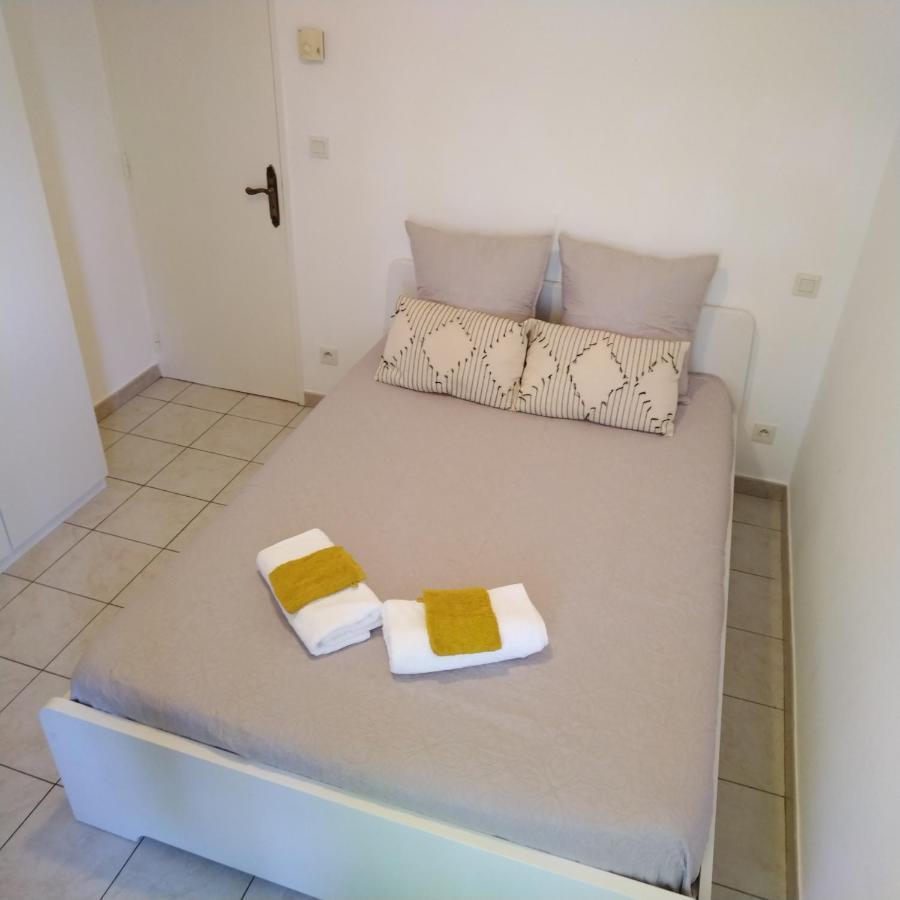 Le Provence Avec Piscine, Climatisation Et Parking Apartment Uzès Екстериор снимка